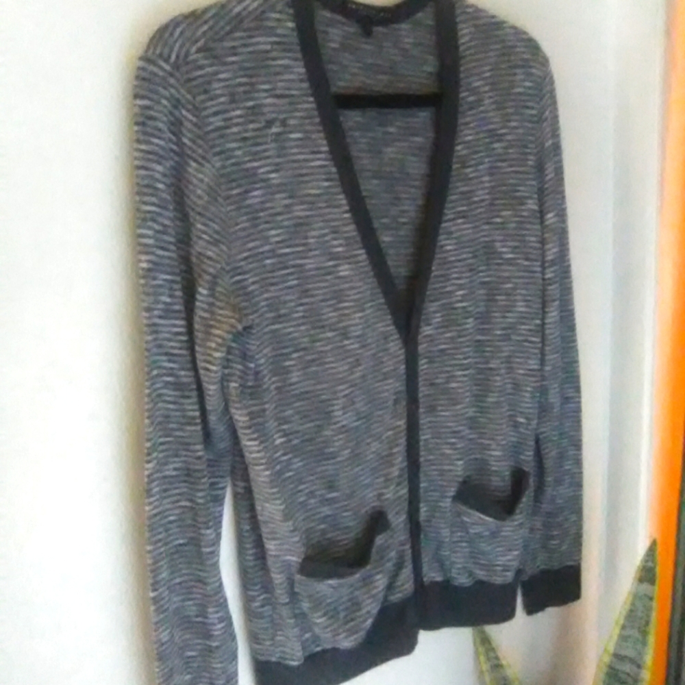 Twenty-one Men. Thin sweater.  Sz. S/P